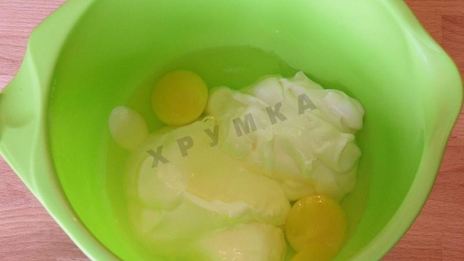 пицца на сковороде за 5 минут с сыром и колбасой