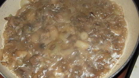 пицца на слоеном тесте