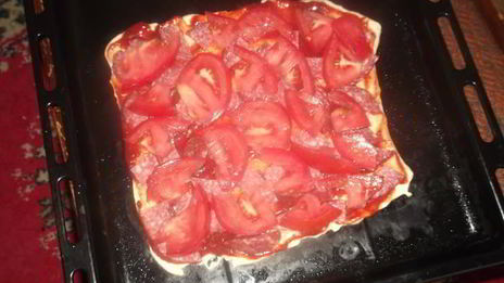 пицца на слоеном тесте