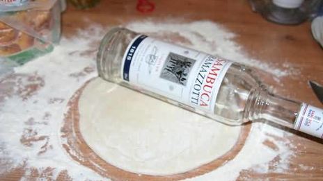 пицца на тонкой основе