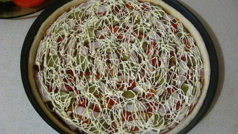 пицца с грудинкой и чесноком