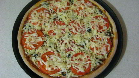 пицца с грудинкой и чесноком