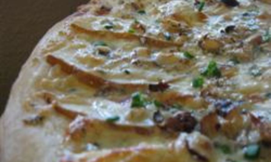Рецепт пицца с грушами и голубым сыром