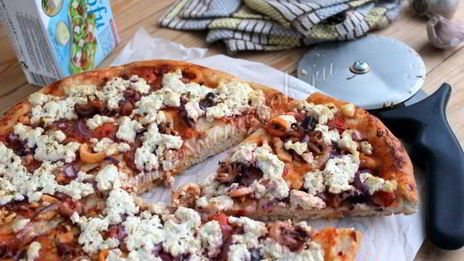 пицца с морепродуктами и сыром тофу