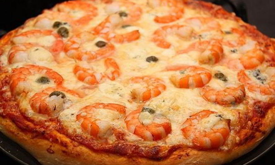 Рецепт пицца с моцареллой и креветками