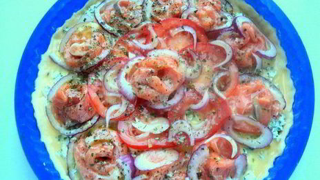 пицца с семгой и сливочным сыром