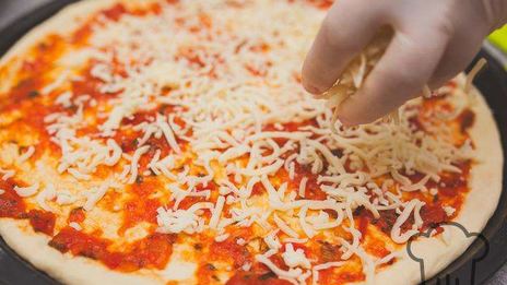 пицца с шампиньонами