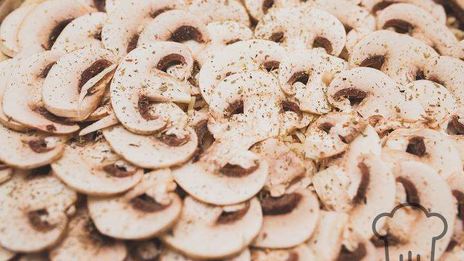 пицца с шампиньонами