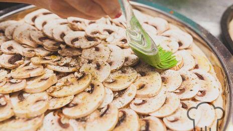 пицца с шампиньонами