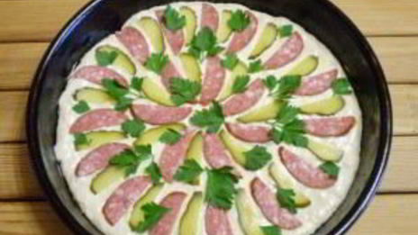 пицца с солеными огурцами