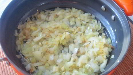 пицца с сыром и шпинатом