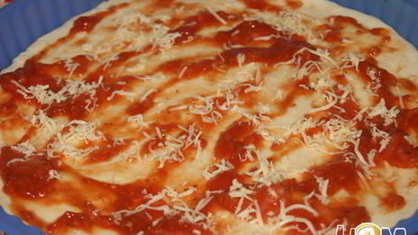 пицца сальсичча с красным перцем