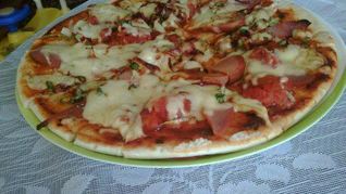 Пицца тонкая