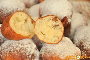 Голландские пончики шариками