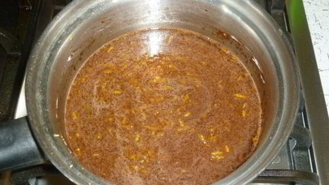 пончики на кефире с пряным сахаром и шоколадным соусом