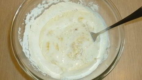 пончики на кефире с пряным сахаром и шоколадным соусом