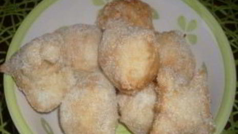 пончики в сахаре