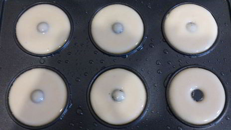 пончики в шоколадной глазури