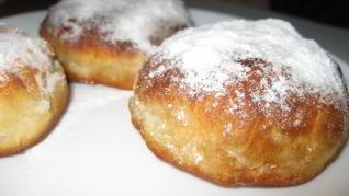 Пончики воздушные на молоке Бенье