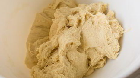 простые пончики на сгущенке