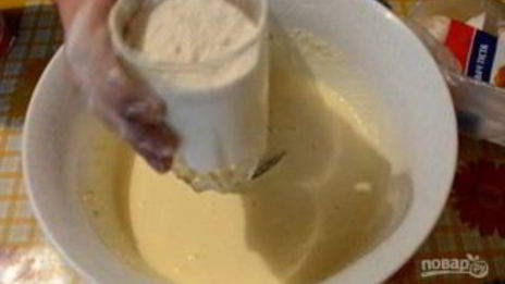 творожные пончики с клубникой