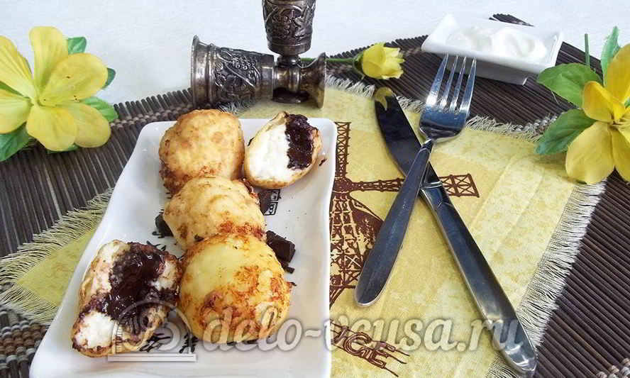 Рецепт творожные пончики с шоколадом