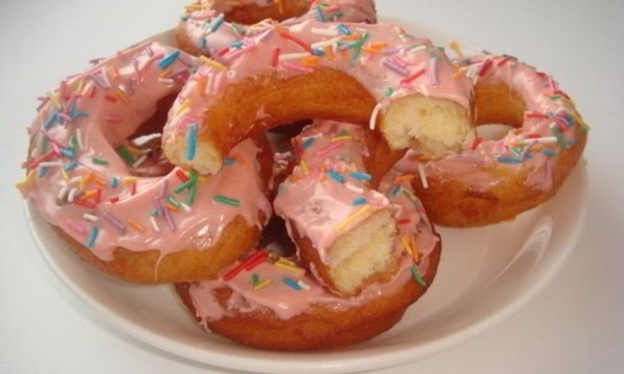 Рецепт творожные пончики в глазури