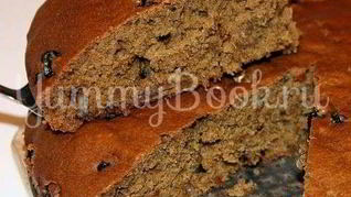 Коврижка с изюмом и орехами