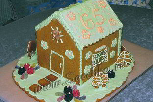 Новогодний пряничный домик