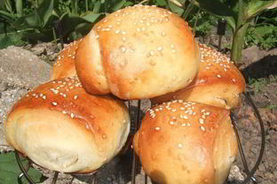 Рулетики с кунжутом