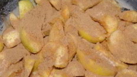 шарлотка на кефире в мультиварке