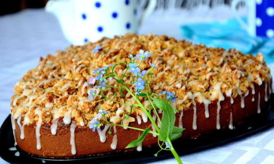 Рецепт шарлотка на простокваше со сливочной крошкой