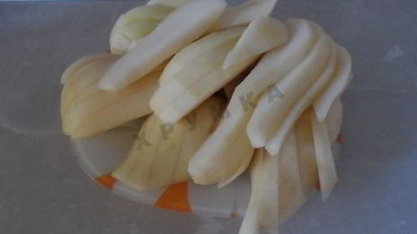 шарлотка с грушами в мультиварке