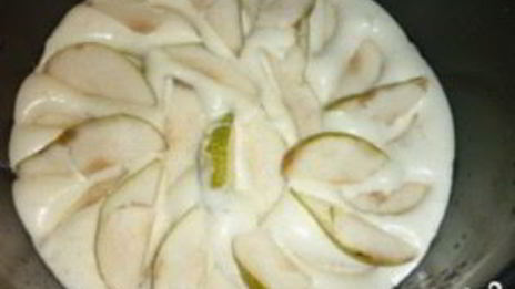 шарлотка с грушей в мультиварке