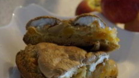 шарлотка с курагой