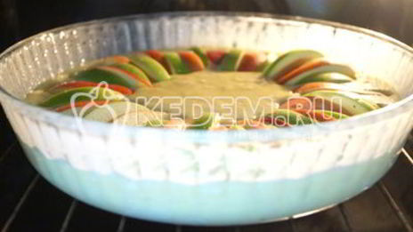 шарлотка с творогом и яблоками