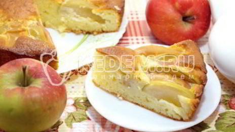 шарлотка с творогом и яблоками