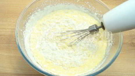 шарлотка с творогом и яблоками