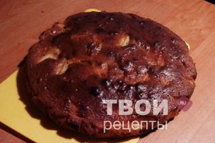 Шарлотка с яблоками и грушей