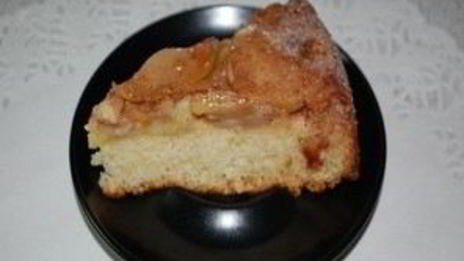 шарлотка с яблоками и карамелью