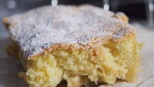 Шарлотка с яблоками простая