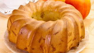 Шарлотка с яблоками