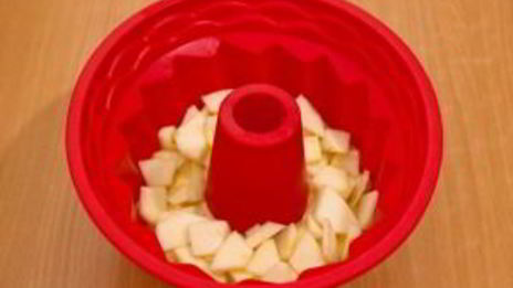 шарлотка с яблоками