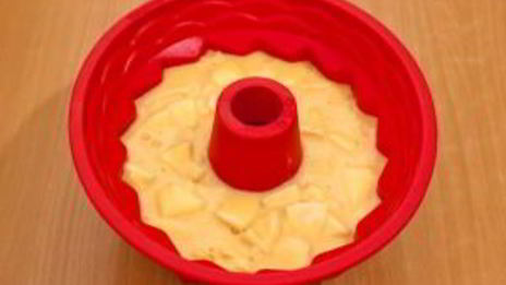 шарлотка с яблоками