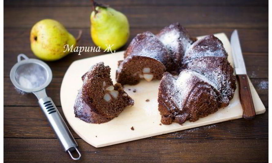 Рецепт шоколадная шарлотка с грушей и корицей
