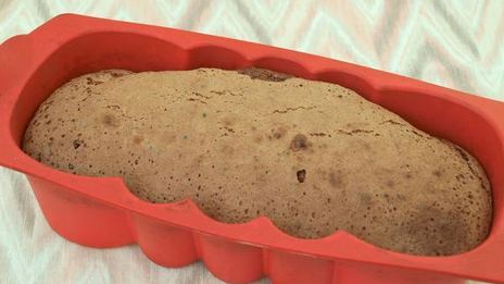 шоколадная шарлотка с ягодами