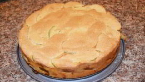 яблочная шарлотка простая