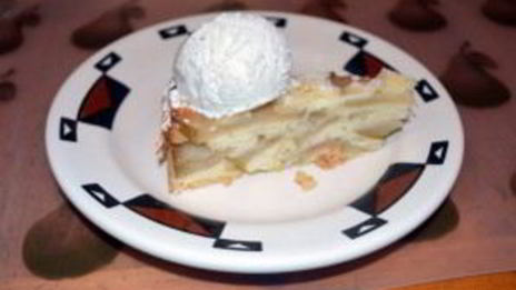 яблочная шарлотка простая