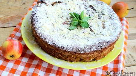 яблочная шарлотка с абрикосовым конфитюром