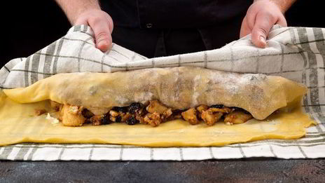 ароматный яблочный штрудель